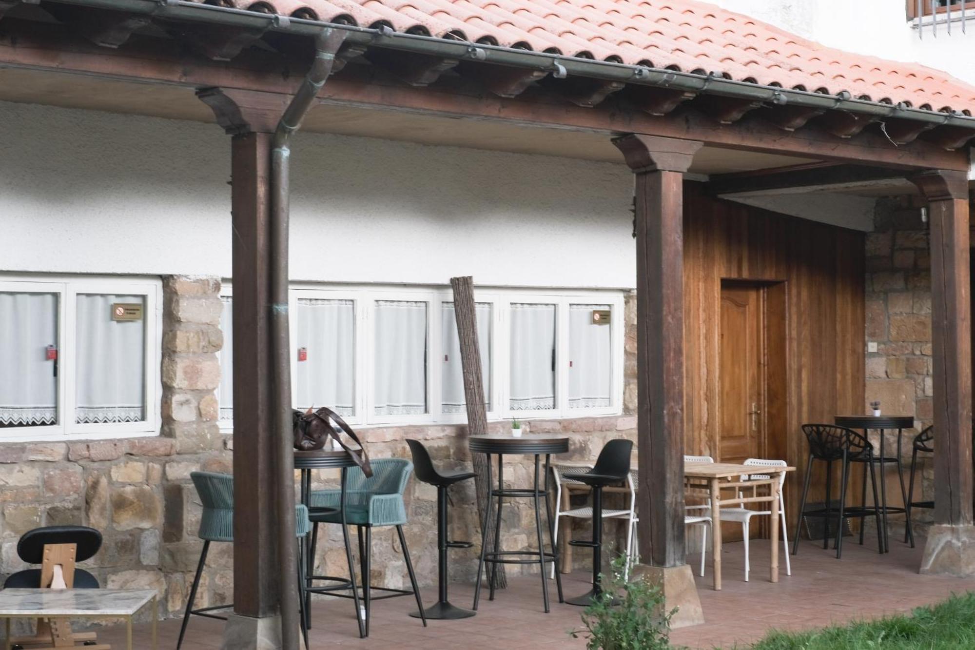 Posada La Estela De Barros Corrales De Buelna Bagian luar foto
